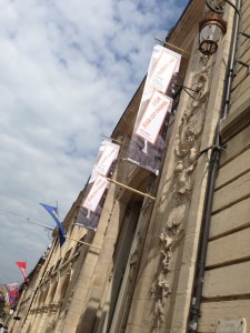 estampe-facade-dijon-hotel de ville-sublimation-tissu-avs-signaletique-communication